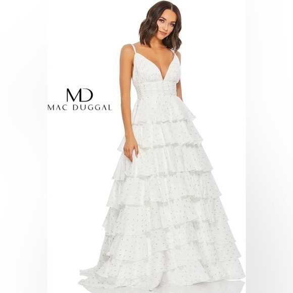 Mac Duggal 67564 NWT Plunging V Neck Ballgown - Picture 1 of 5